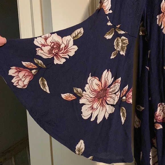 Navy blue, bell sleeve dress - Picture 2 of 4